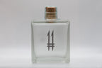 N.11 London Dry Gin — Il Guardiano, vista frontale in studio